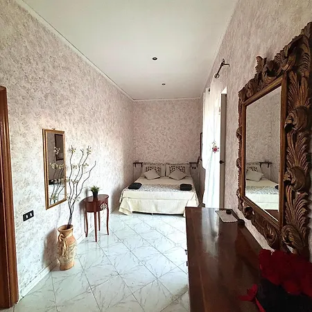 Rian House *